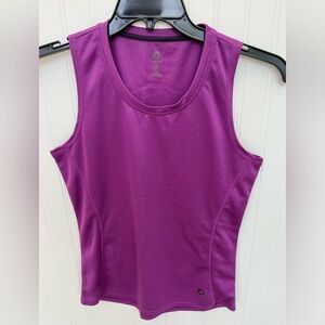 Size M wicking shirt